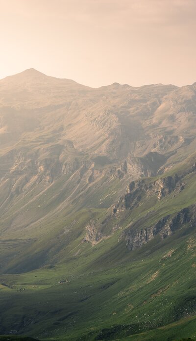 Glocknerstrasse, view of Fuscher Lacke to Mittertoerl  | © grossglockner.at/Tobias Steiner