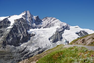 Glocknerroad, Kaiserstein trail with a view of the Grossglockner | © grossglockner.at/Michael Koenigshofer